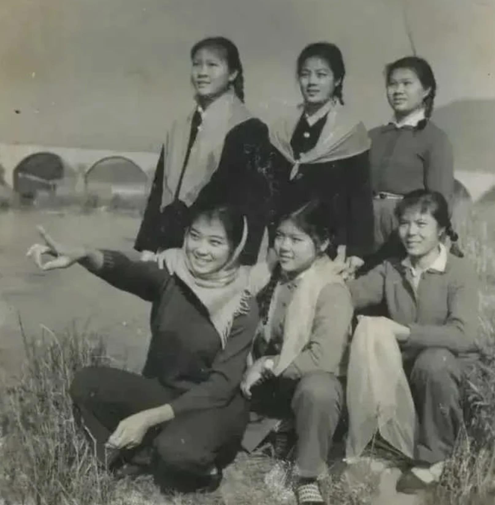 70年代大姑娘的照片