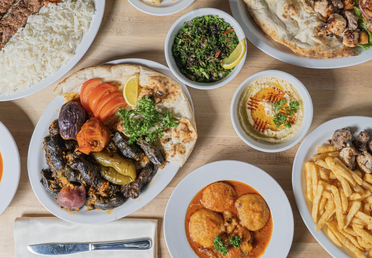 女生一般到了晚上爱吃啥,一到晚上就控制不住吃东西