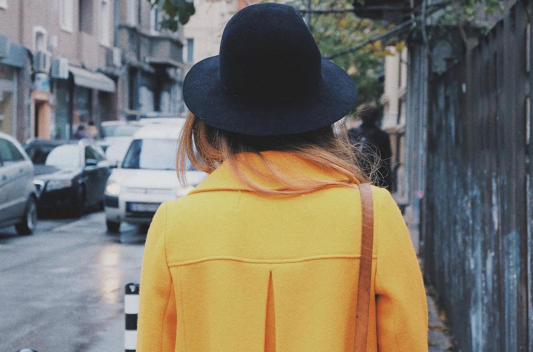 女人一旦出轨就会做三件事，怎样看出妻子外面有人