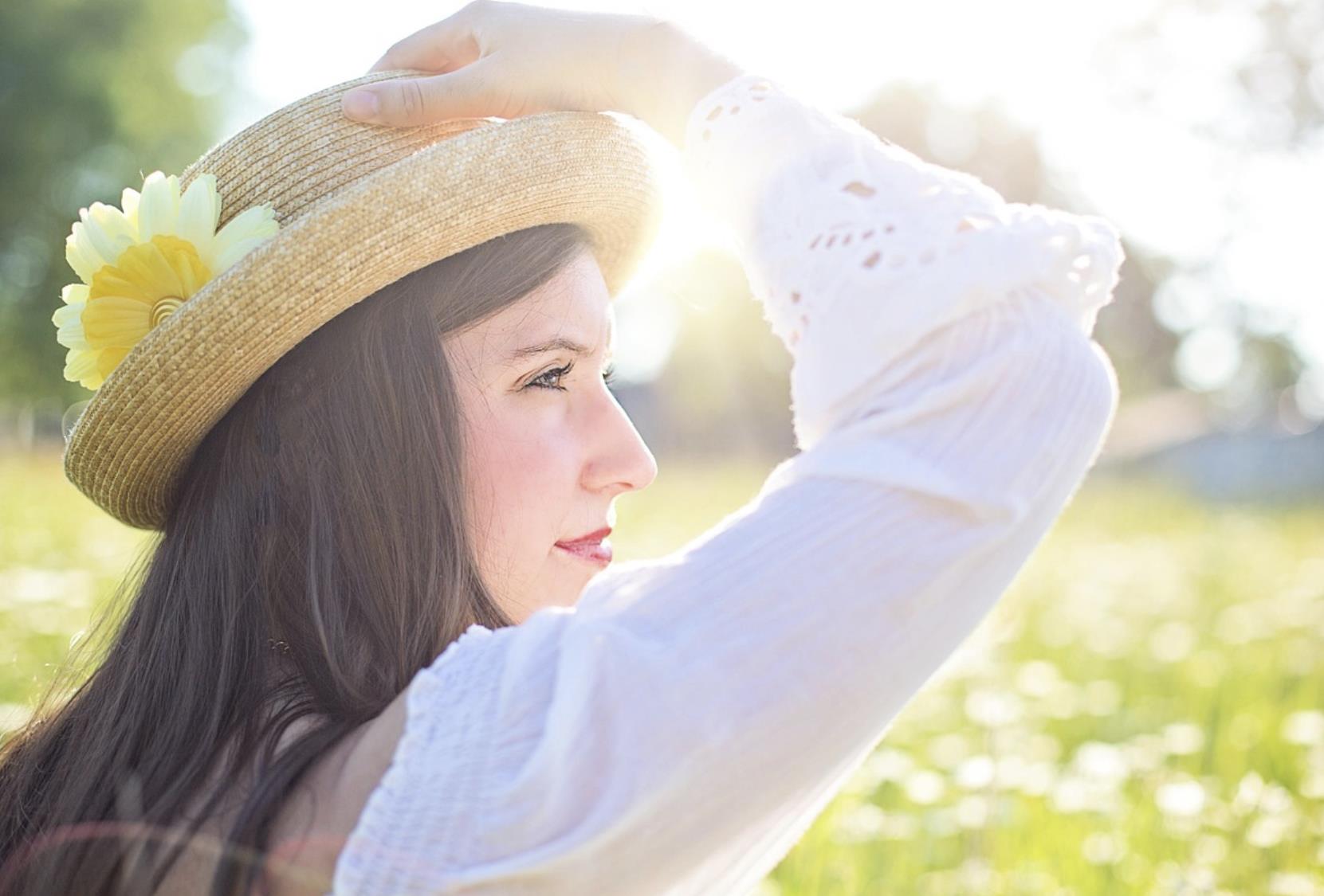 女人一旦出轨就会做三件事，怎样看出妻子外面有人