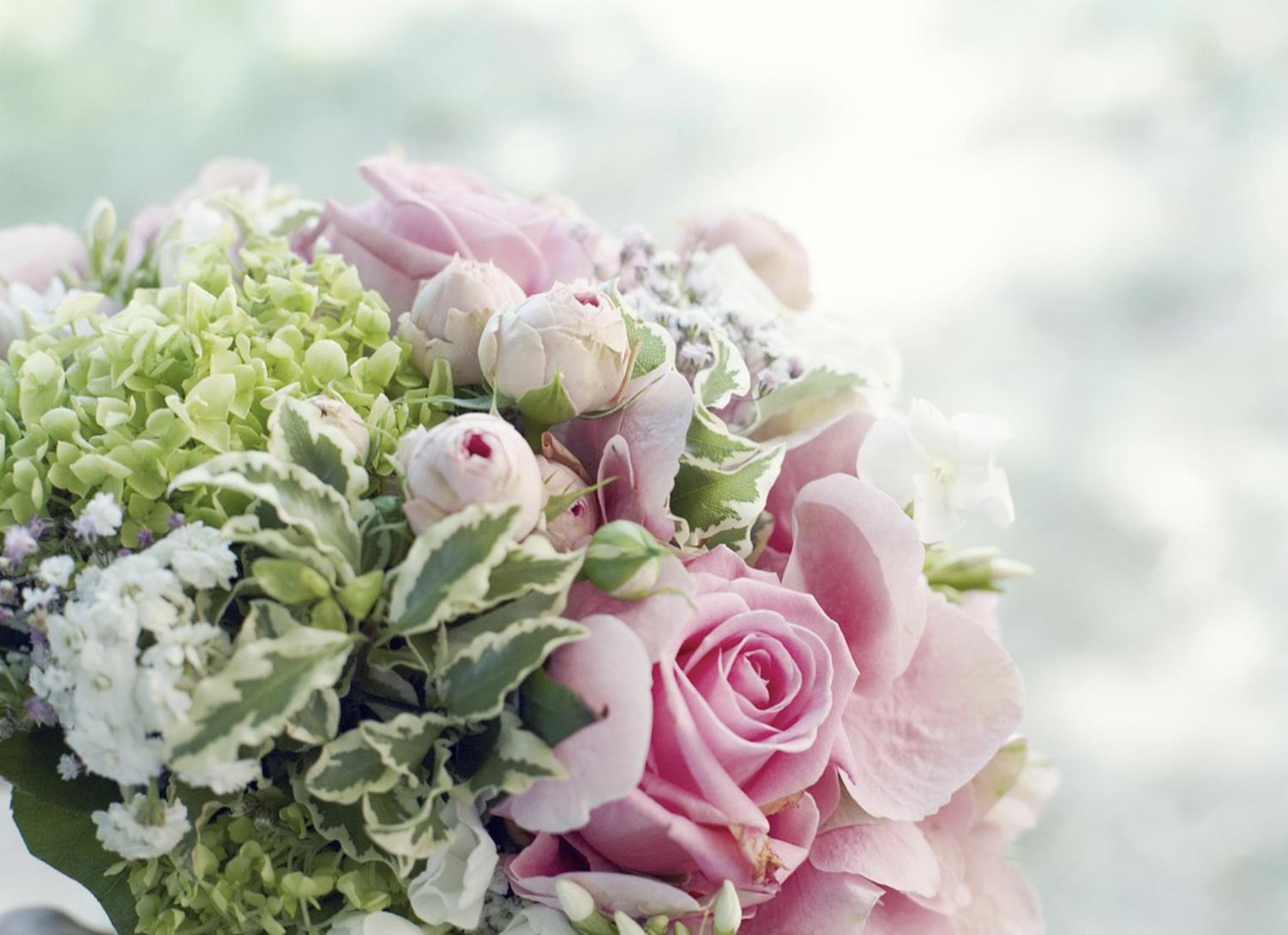 60岁女性情人送什么礼物