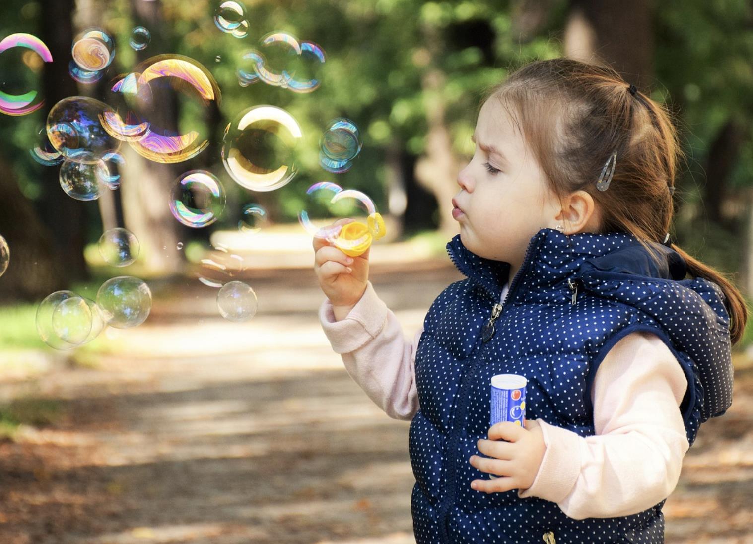 带三点水的名字,三点水最吉利的名字
