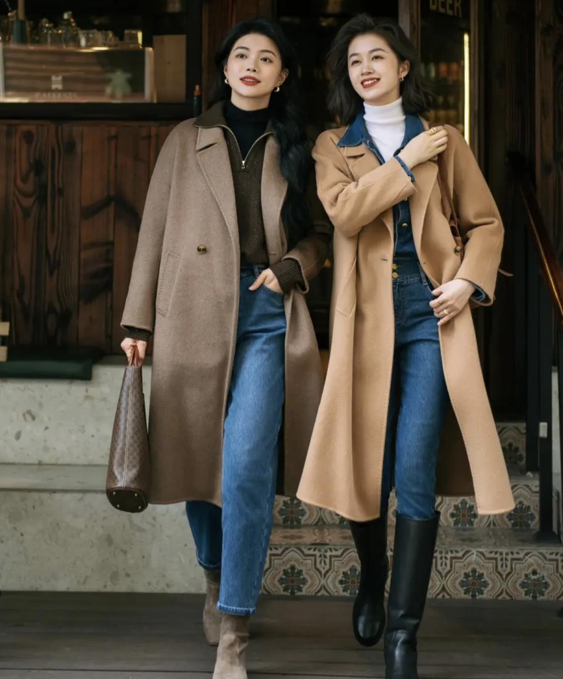 大衣配小脚牛仔裤还是直筒裤