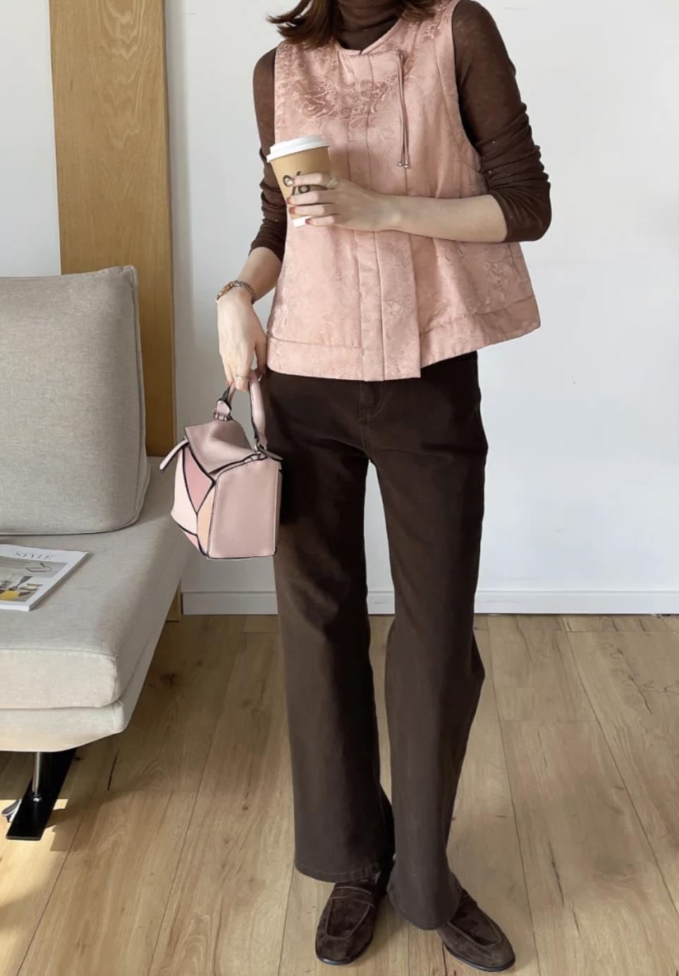 中年女人秋冬穿搭配色有哪些技巧