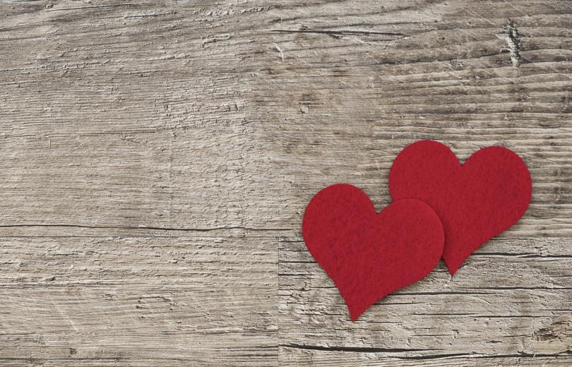 第一次见面女孩送男孩什么好