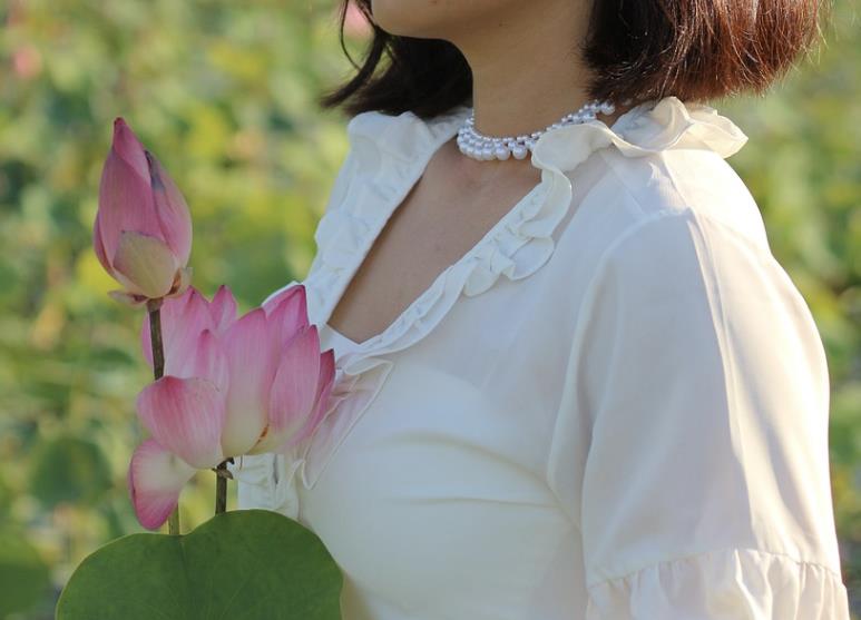 58丧偶寡妇绝经后还会再来月经吗